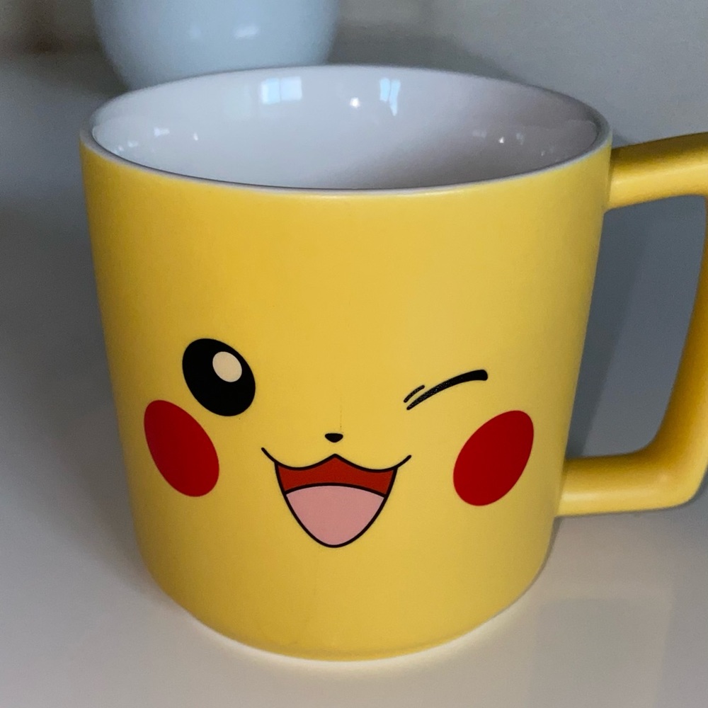 PIKACHU Ceramic Coffee Mug, 330ml.